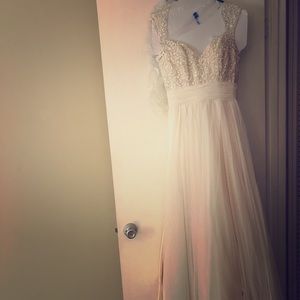 Wedding dress